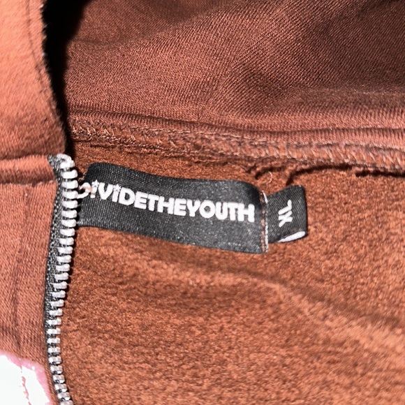 Brown and pink divide the youth jacket - Picture 3 of 3